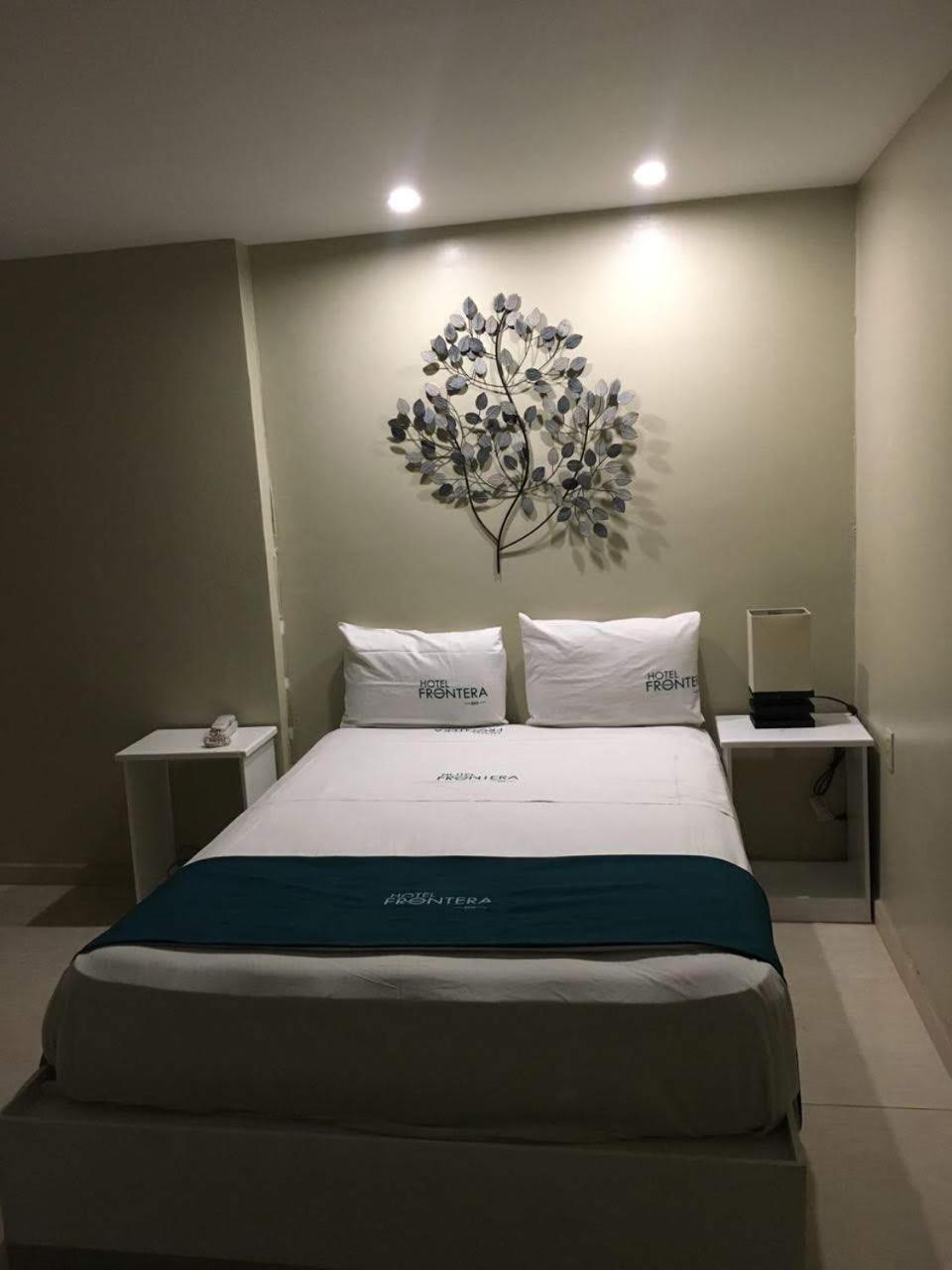 Hotel Frontera Baja Mexicali Eksteriør billede