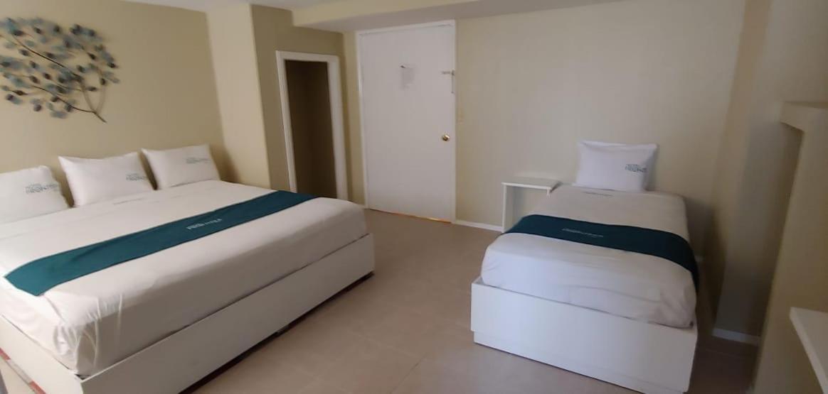 Hotel Frontera Baja Mexicali Eksteriør billede